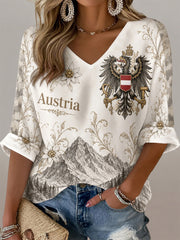 Damen-T-Shirt mit lässigem V-Ausschnitt und Edelweiß-Flaggenmuster aus Österreich