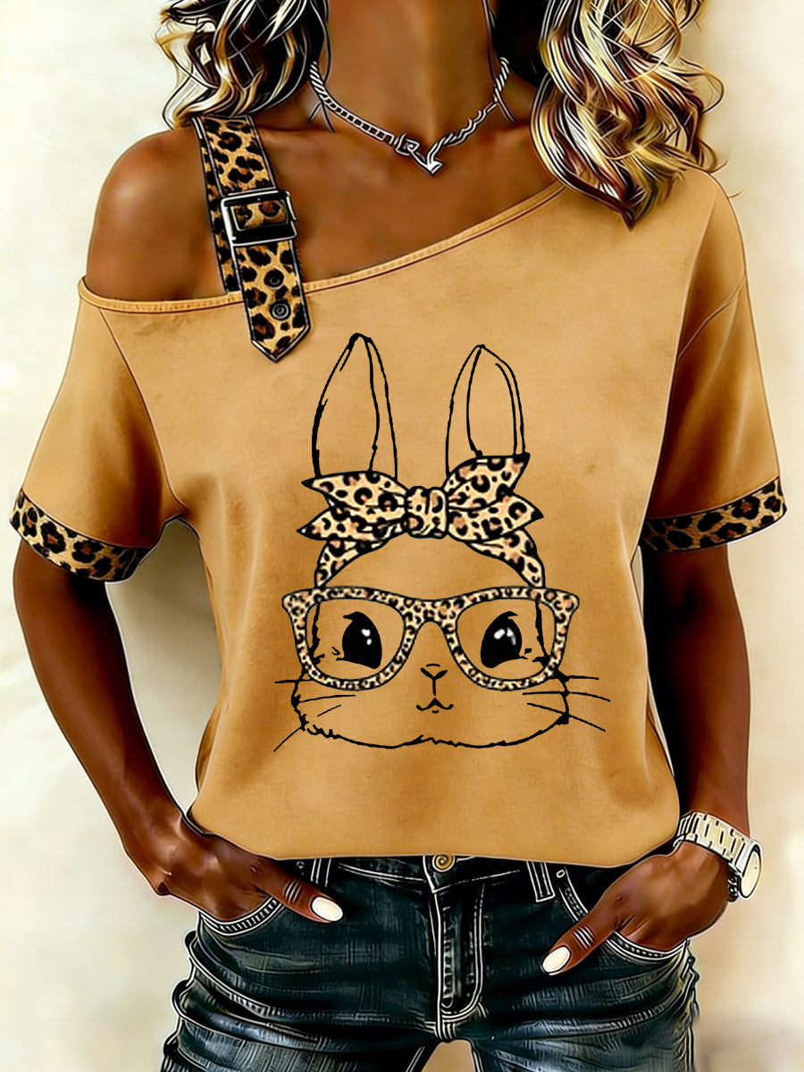 Niedliches Leopard-Häschen-Print für Damen, lässig, schulter freies Kurzarm-T-Shirt
