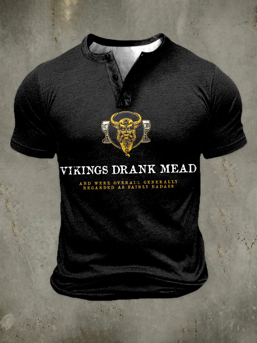 Herren Wikinger Trinken Kurzarm T-Shirt
