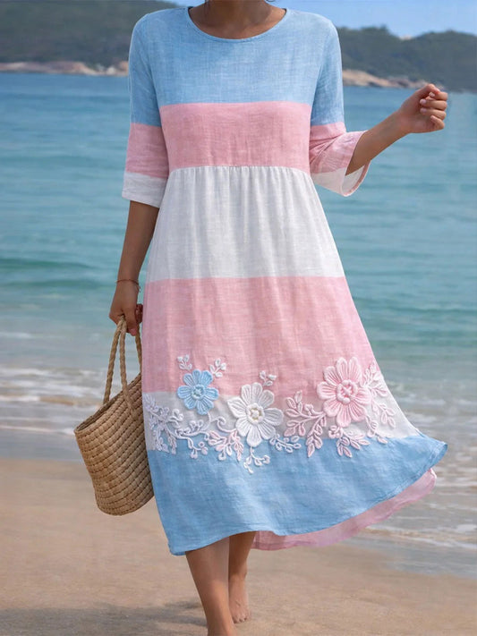 Damenkleid in Pink und Blau mit floralem Print, lässig
