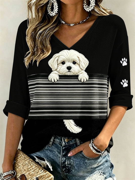 Damen-T-Shirt mit verstecktem Malteser-Hund und Pfotenabdrucken, Color-Block-Print, mittellange Ärmel und V-Ausschnitt