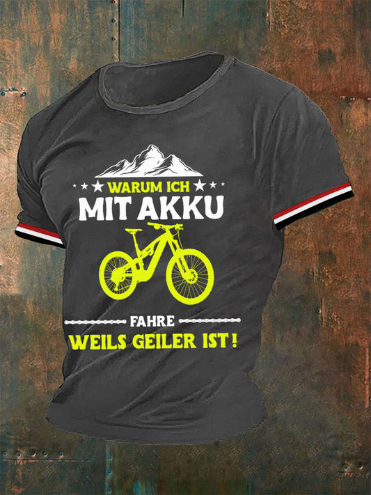 Herren-T-Shirt „Warum ich AKKU fahre – Weil’s geiler ist“