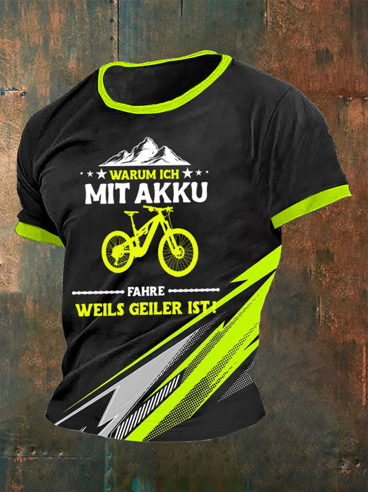 Herren-T-Shirt „Warum ich AKKU fahre – Weil’s geiler ist“